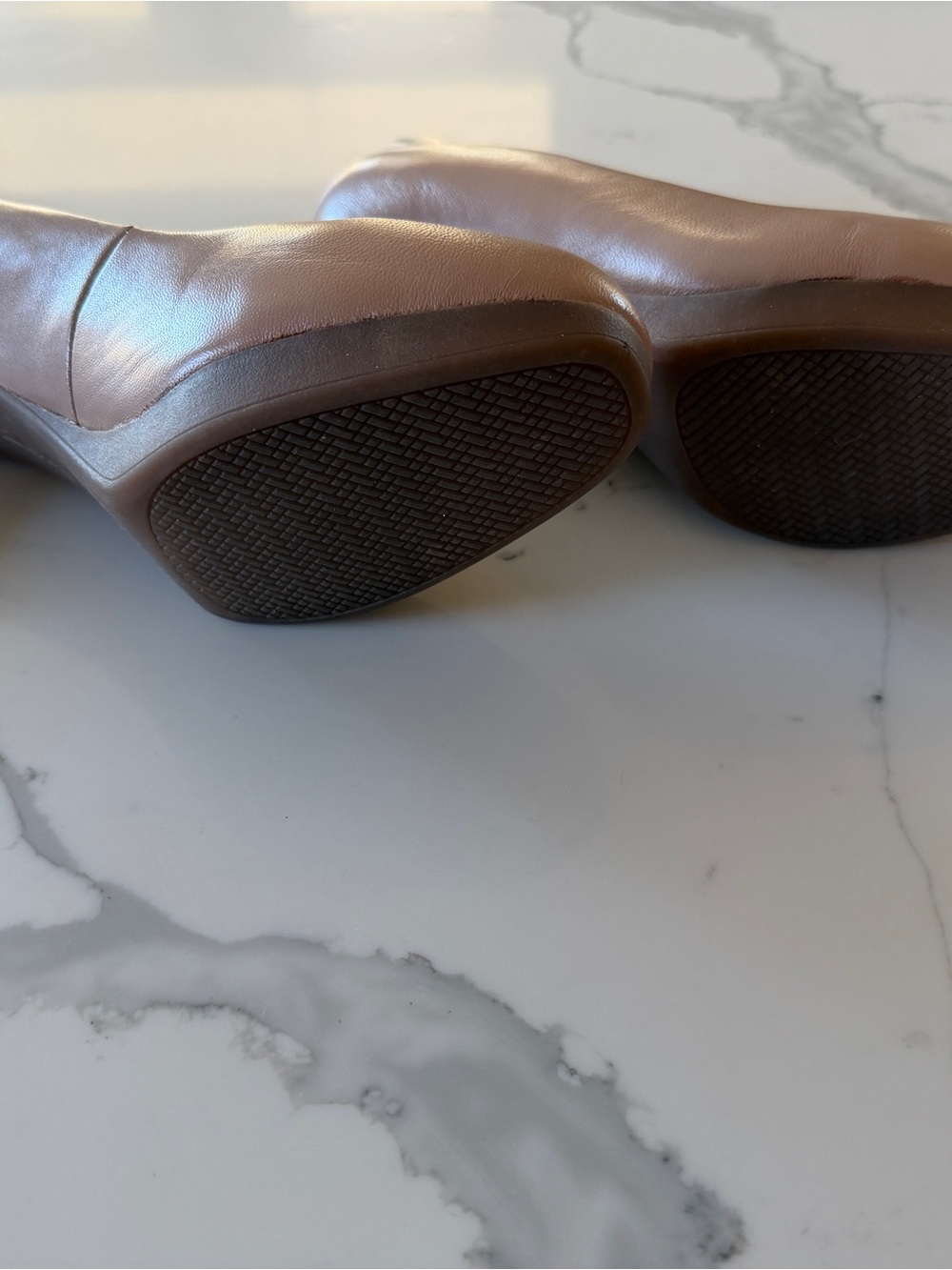 Clarks Nude/Tan Rounded-toe Pump - Picture 3 of 4